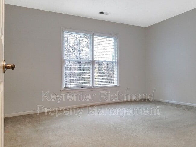 Building Photo - 7704 Middlefield Mews
