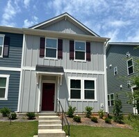 Building Photo - 3 Bedroom | 2.5 Bathroom End Unit Raleigh ...