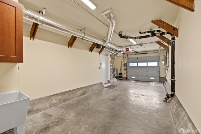 Building Photo - 1830 40th Ave