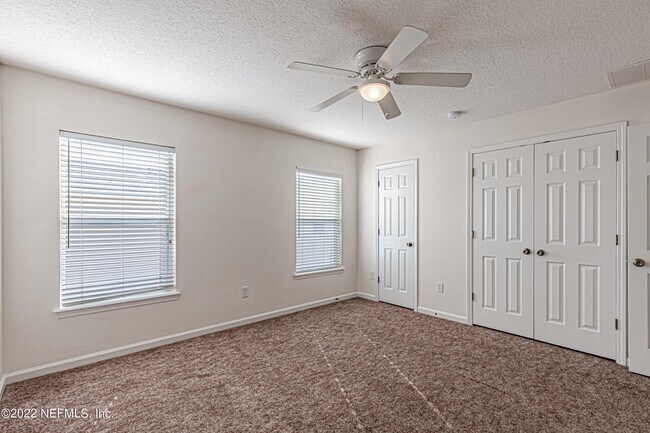 Building Photo - 1500 Calming Water Dr