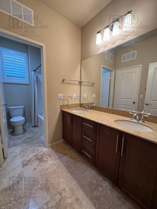 Building Photo - Modern Comfort Meets Resort Living – Gorgeous Single-Story in The Lakes Community