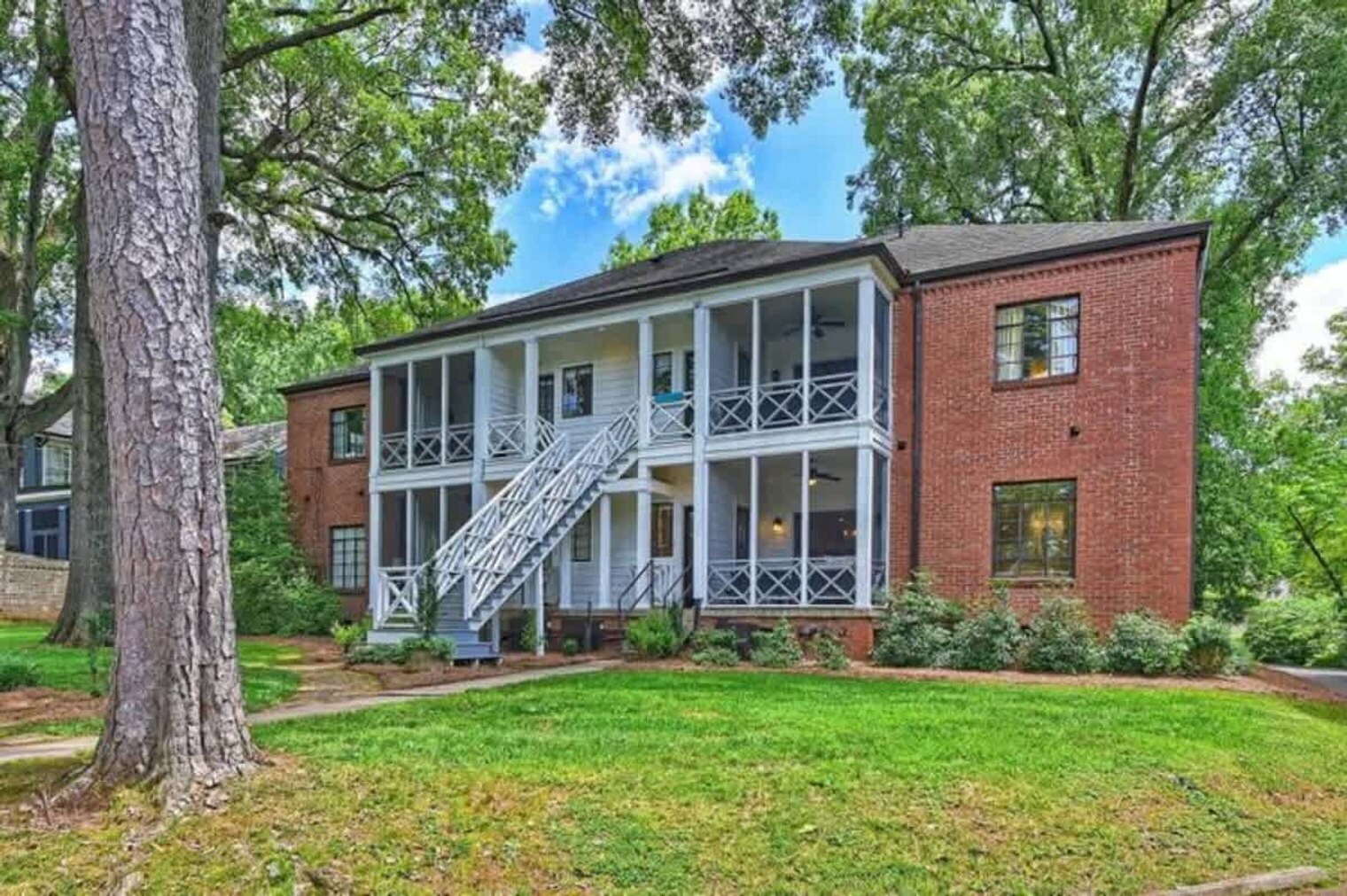 Building Photo - 600 Hermitage Ct