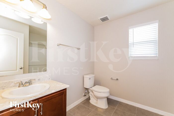 Building Photo - 2635 Interlock Dr