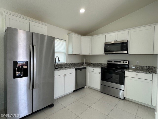 Building Photo - 3918 NW 40th Terrace