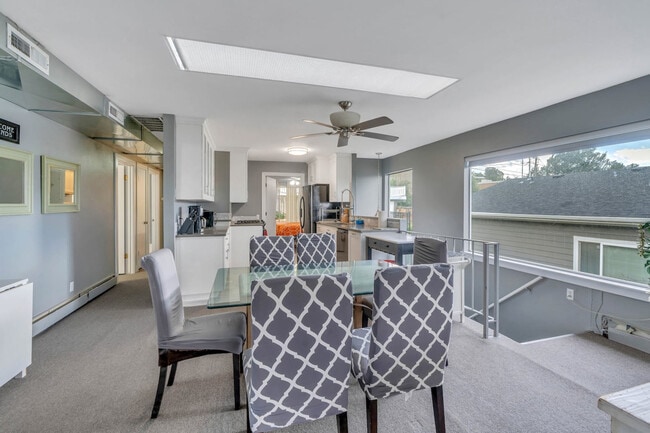 Building Photo - 665 Columbus St E