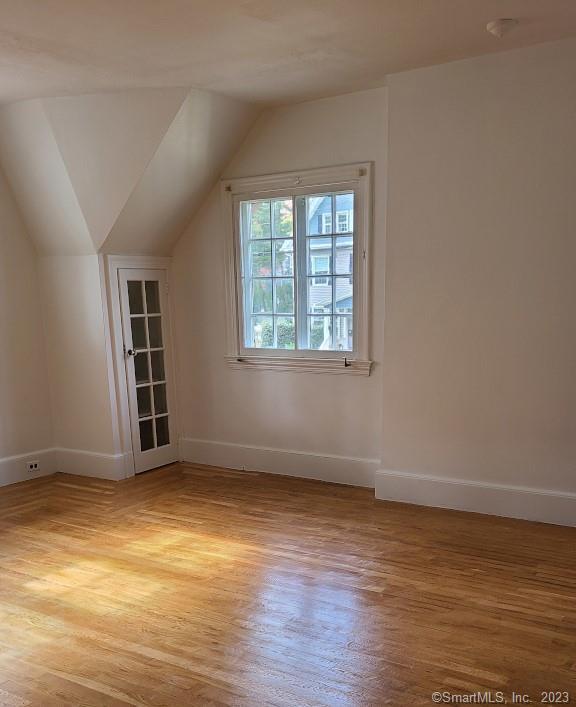 Building Photo - 105 Alden Ave