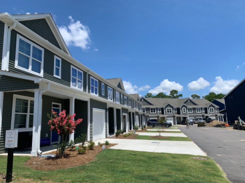 Building Photo - 6518 Sharks Tooth Trl