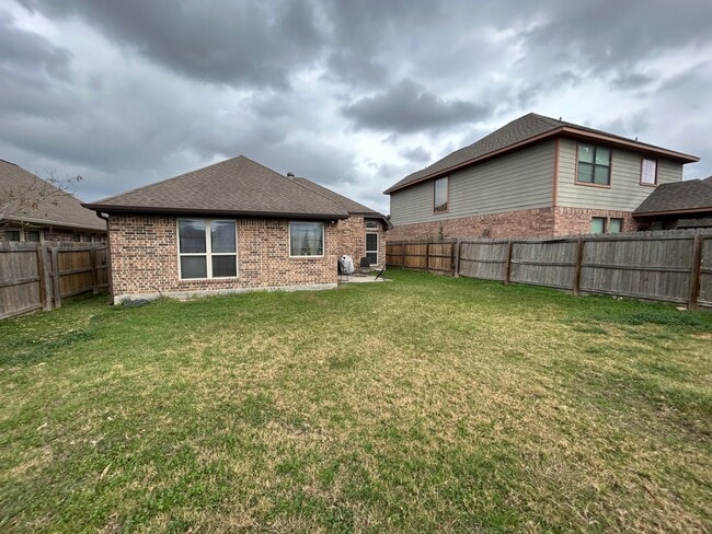 Building Photo - 3810 Snowdance Ct