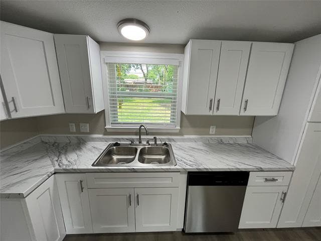 Building Photo - 2115 Dollye Dr