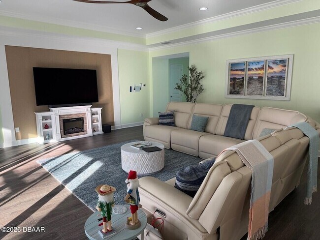 Building Photo - 621 Hang Loose Wy