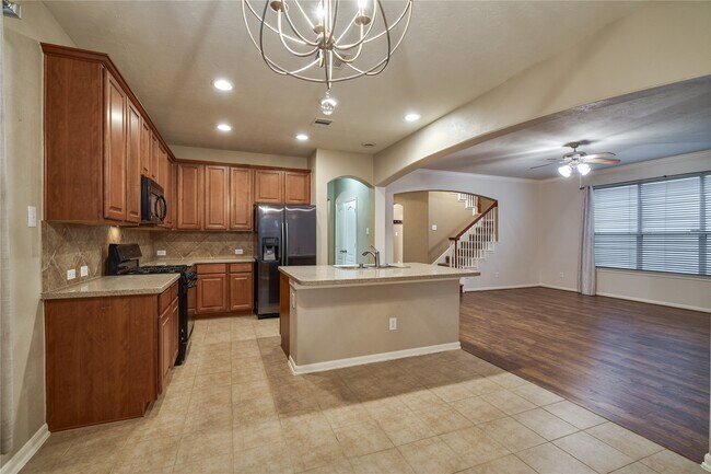 Building Photo - 17250 Lafayette Hollow Ln