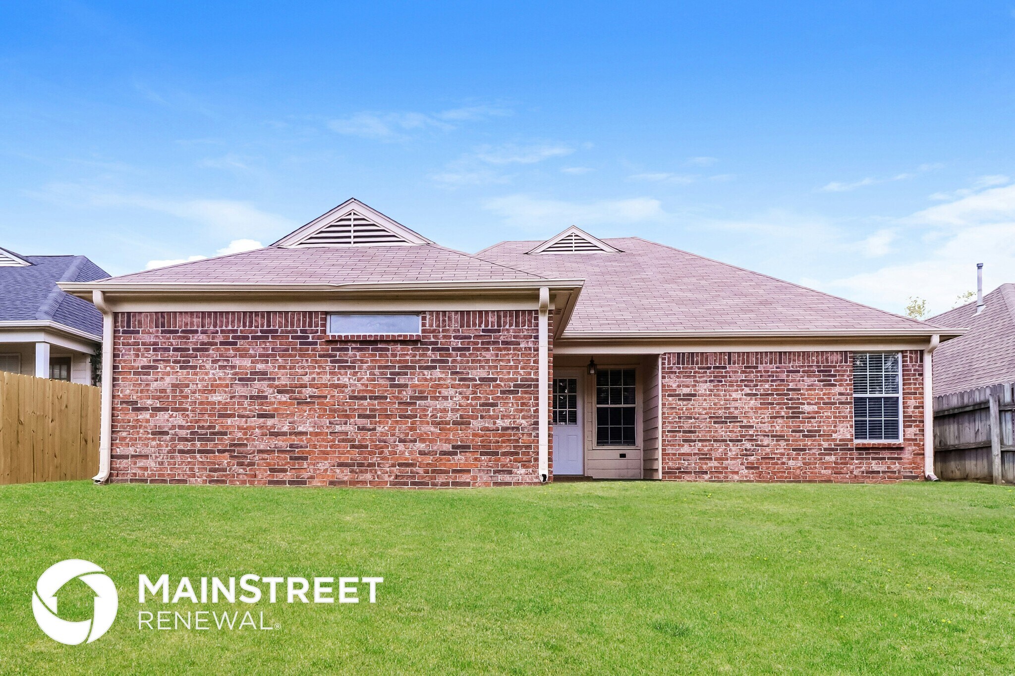 Building Photo - 1136 Breezy Valley Dr