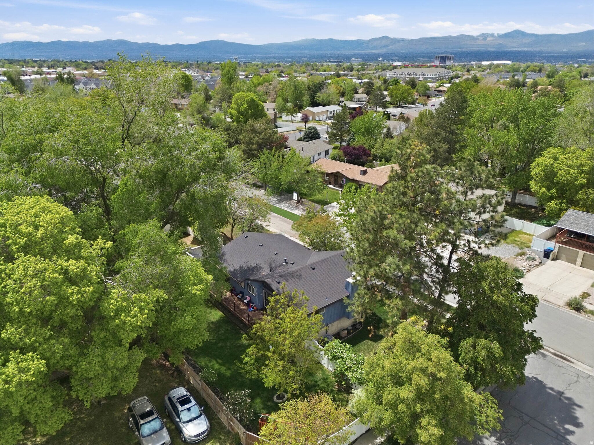 Building Photo - 9107 S Peach Blossom Dr
