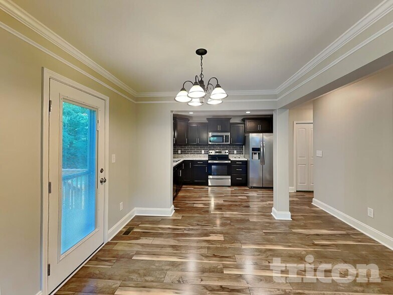 Building Photo - 515 Magnolia Dr