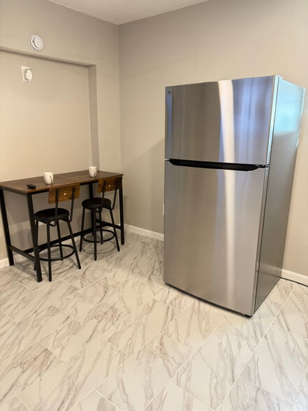 Building Photo - 4001 Cedar Gate Rd NW