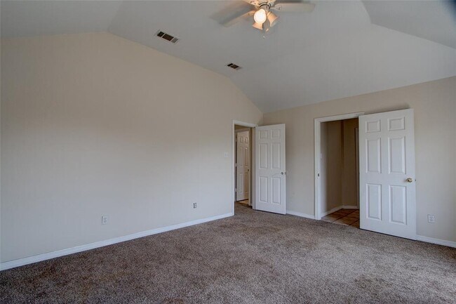 Building Photo - 619 Ellen Ct