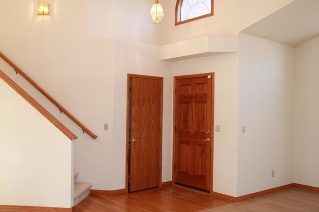 Building Photo - 2936 Indigo Cir N