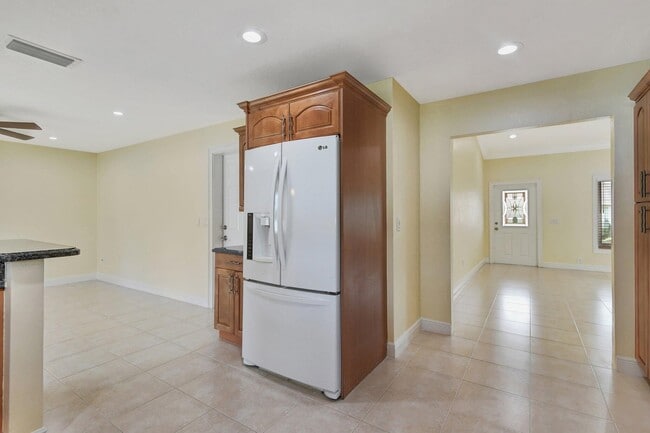 Building Photo - 4471 Brandywine Dr