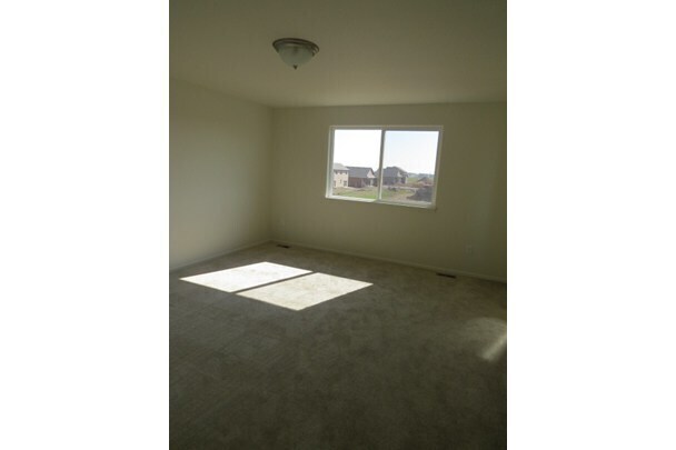 Building Photo - Spacious 3 Bed, 2 1/2 Bath in Berthoud