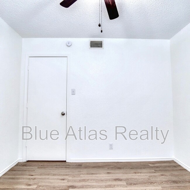 Building Photo - 1817 San Rafael St