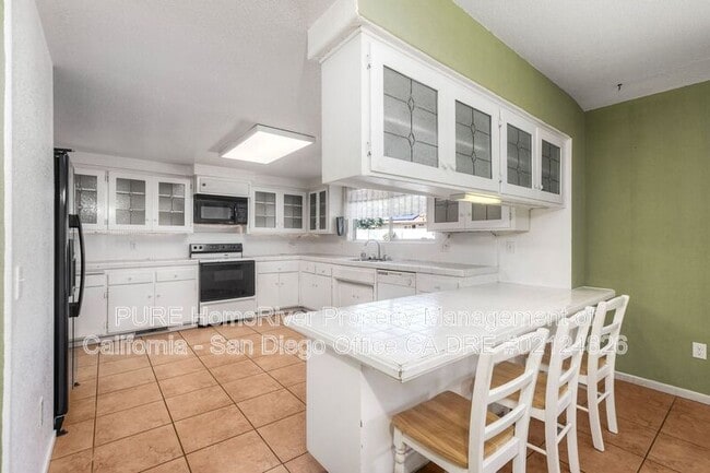 Building Photo - 2135 E El Norte Pkwy