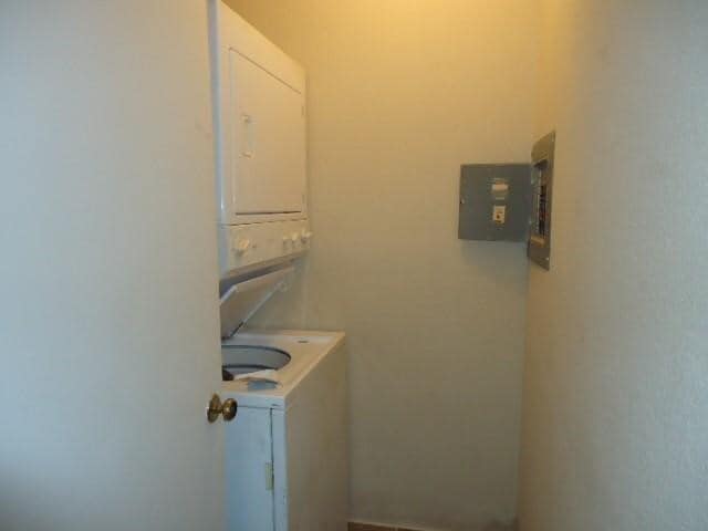 Building Photo - 12500 Sandpiper Dr