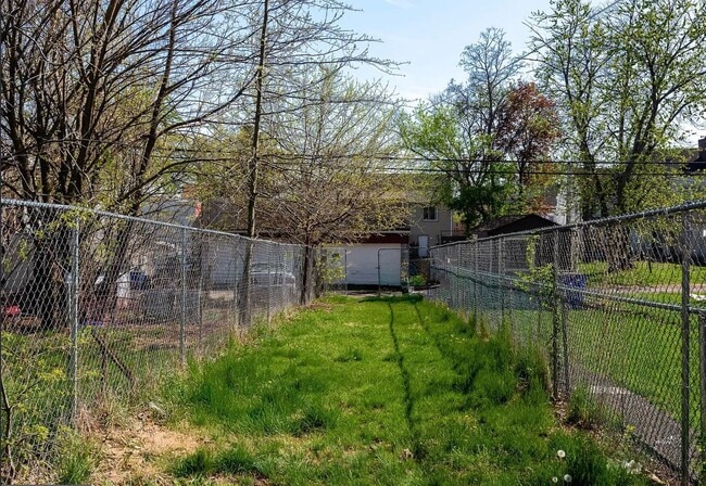 Building Photo - Cozy 2 bedroom in Pottstown