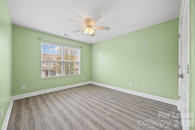 Building Photo - 2090 Shady Pond Dr