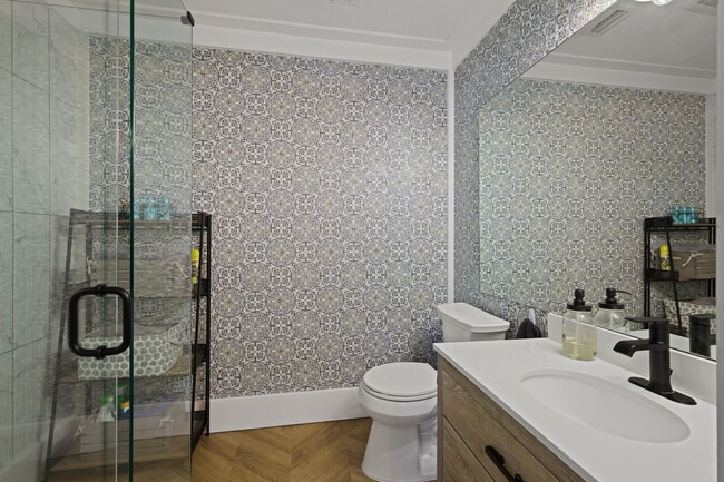 Full bath (bedroom #3) - 3224 S East Ave