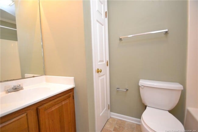 Building Photo - 121 Planetree Ln