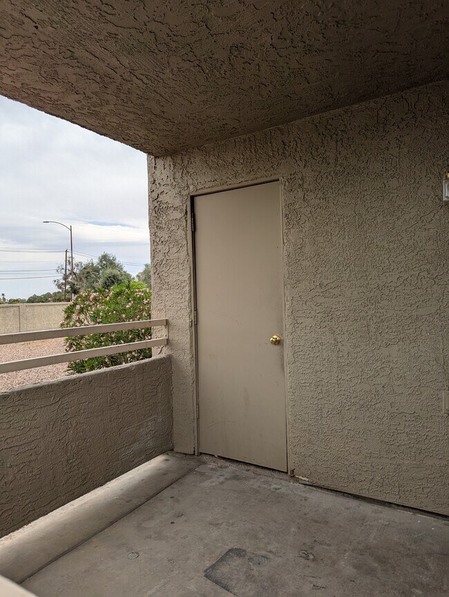 Building Photo - 5038 S Rainbow Blvd