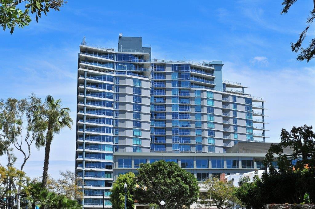 Building Exterior - 1080 Park Blvd