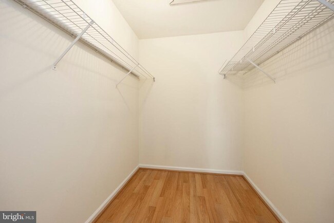 Building Photo - 112 Whistling Swan Ln