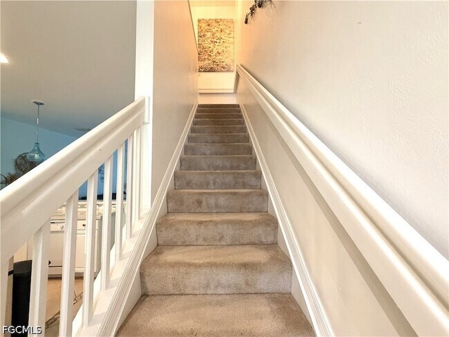 Building Photo - 8311 Village Edge Cir