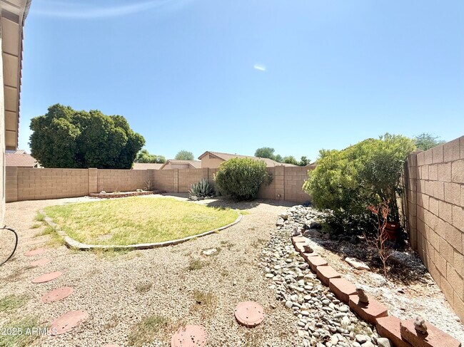 Building Photo - 14917 W Lamoille Dr