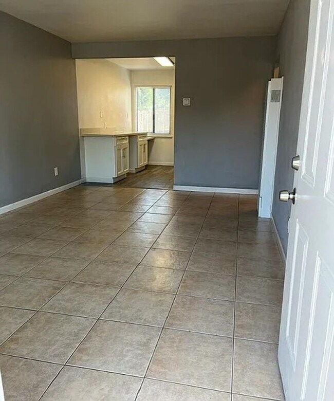 Building Photo - 3910 Pacheco Blvd