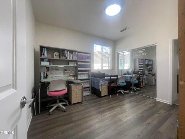 Building Photo - 7937 N Keer Dr