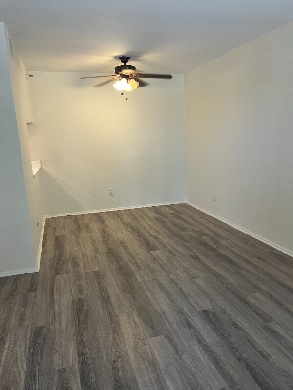 Building Photo - 17 E Ruth Ave