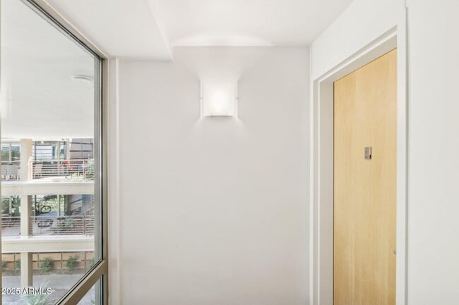 Building Photo - 7151 E Rancho Vista Dr