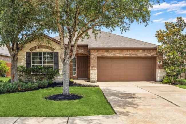 Primary Photo - 3105 W Trail Dr