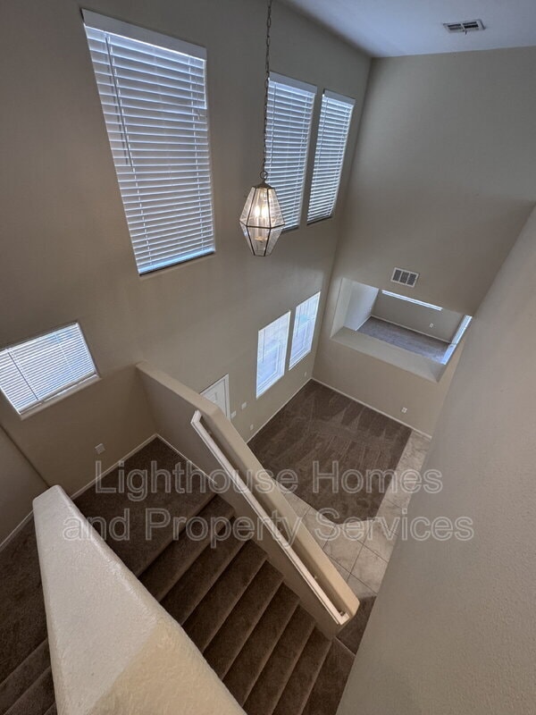Building Photo - 9118 Wine Cellar Ave