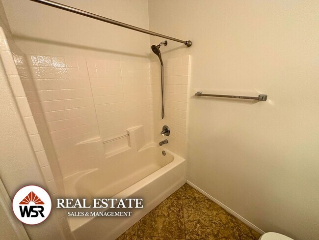 Building Photo - Beautifully upgraded LARGE home with a pool and basketball court in Mockingbird Canyon!