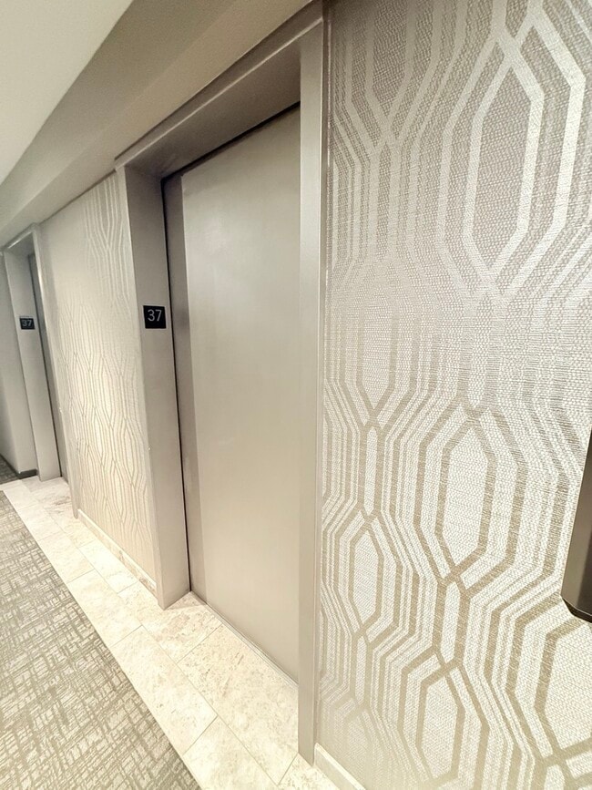 Building Photo - 1560 N Sandburg Terrace