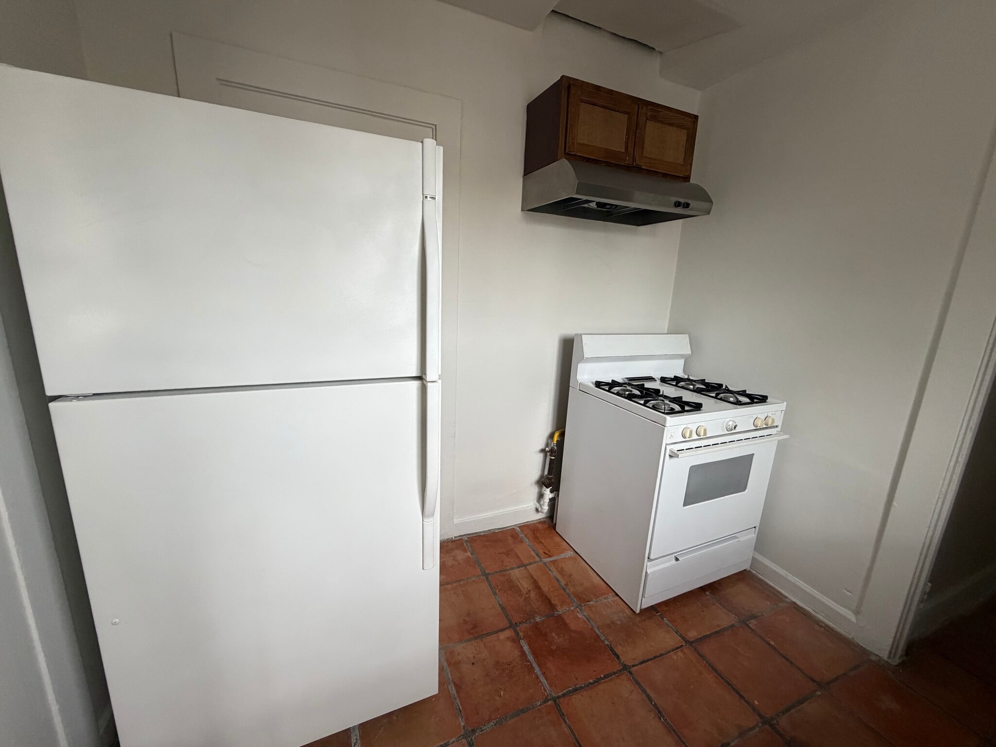 Building Photo - 3172 Glenmanor Pl