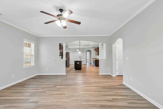 Building Photo - 601 Winfall Dr