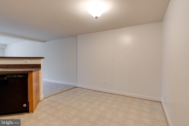 Building Photo - 1501 Van Dorn St