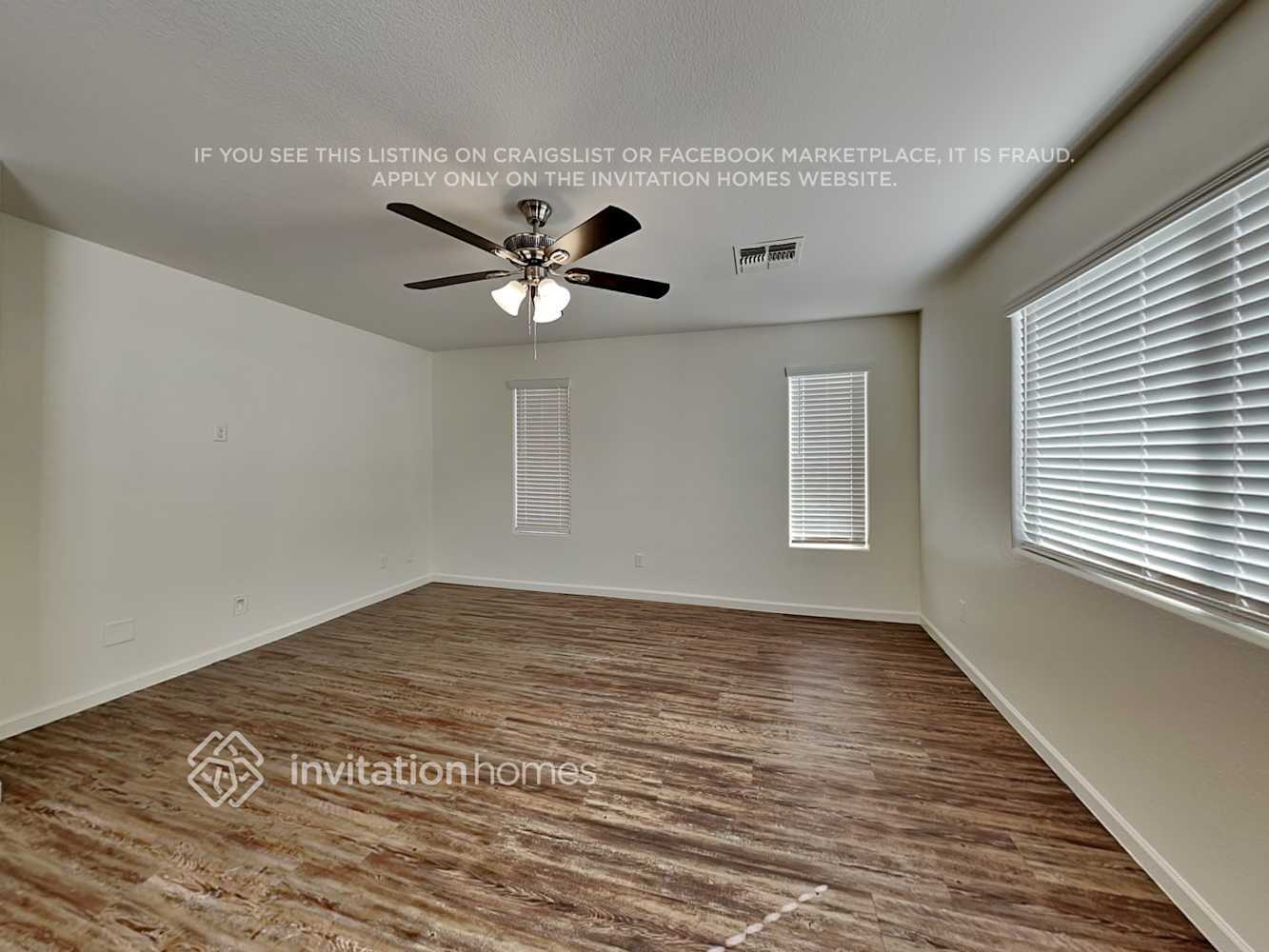 Building Photo - 2315 W Running Deer Trl