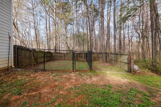 Building Photo - 504 Trotters Ln
