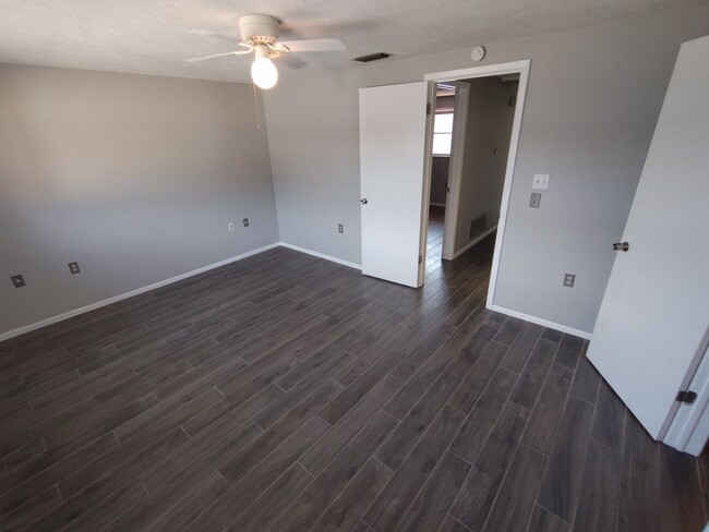 Building Photo - Coming Soon!!  Avaliable May 1, 2025 Spaci...