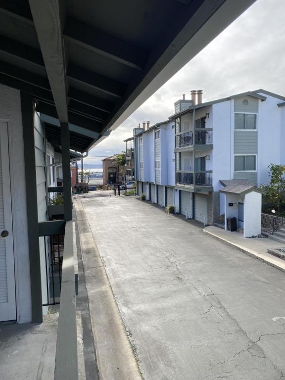 Building Photo - 2955 Columbia St